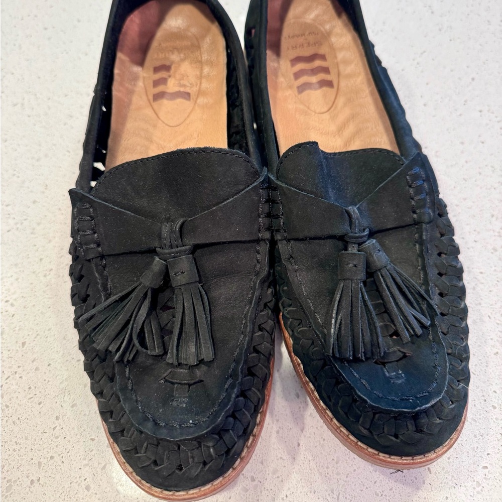 Sperry Top-Sider Women’s Seaport Penny Loafers. US 7.5